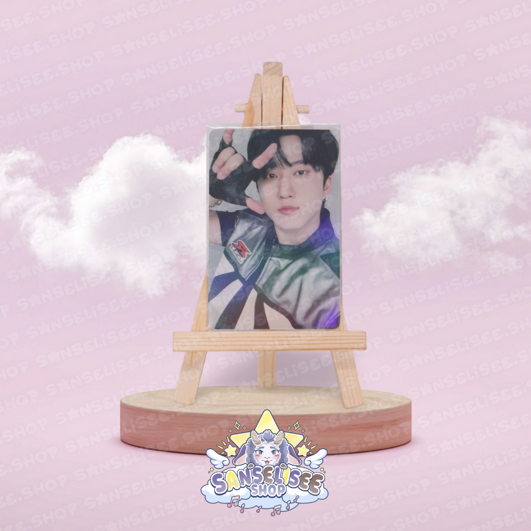 STRAY KIDS HOLOGRAPHIC 🌈 PHOTOCARDS  #22