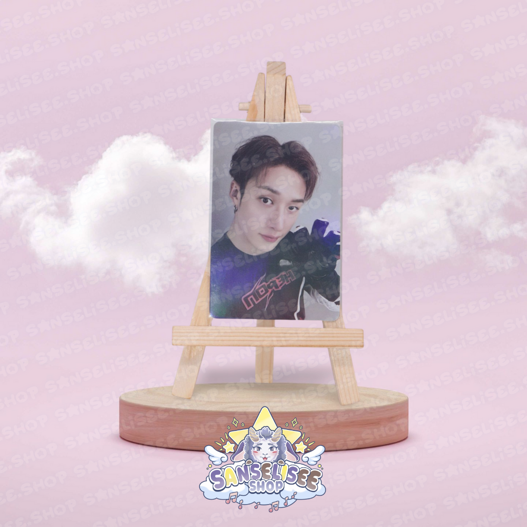 STRAY KIDS HOLOGRAPHIC 🌈 PHOTOCARDS  #22