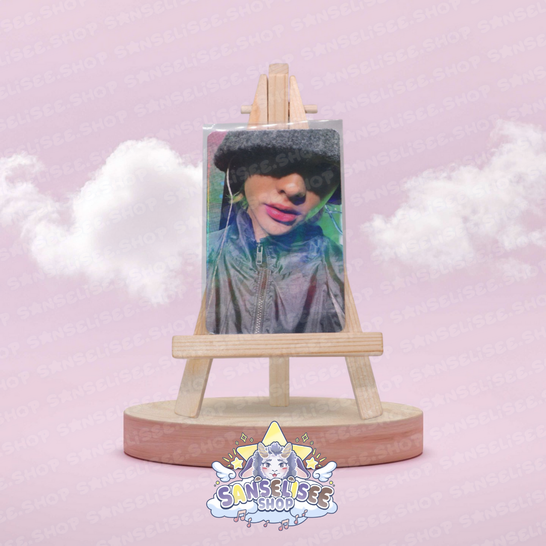 HYUNJIN HOLOGRAPHIC 🌈 PHOTOCARDS  #08