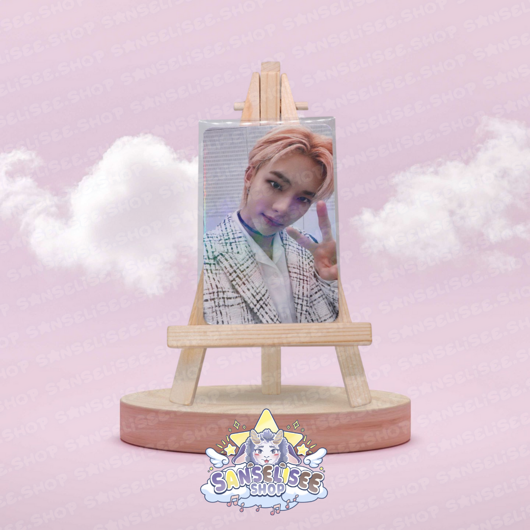 HYUNJIN HOLOGRAPHIC 🌈 PHOTOCARDS  #09