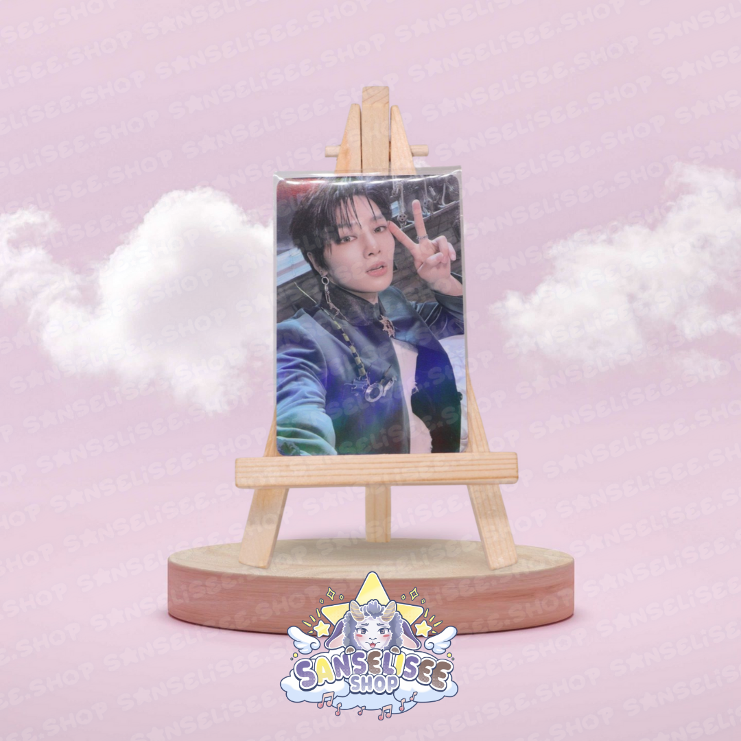 STRAY KIDS HOLOGRAPHIC 🌈 PHOTOCARDS  #18