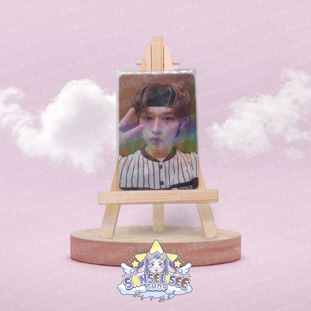 LEE KNOW HOLOGRAPHIC 🌈 PHOTOCARDS  #02