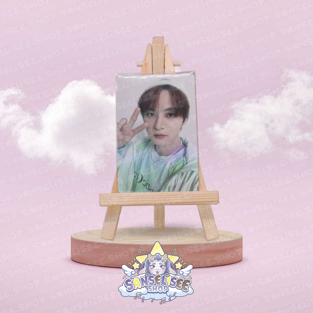 LEE KNOW HOLOGRAPHIC 🌈 PHOTOCARDS  #01