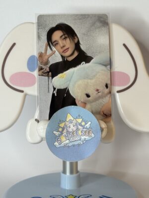Hyunjin - offline merch run it seoul with tasy - stay zone - 0184